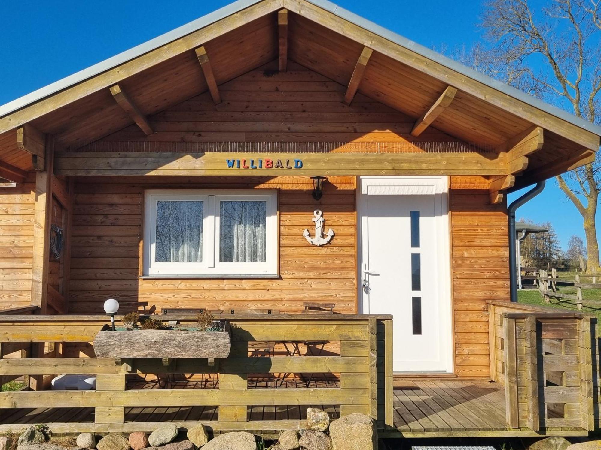Peenehof Koeppen - Ferienwohnungen & Schlaffaesser Jordenstorf Exterior foto