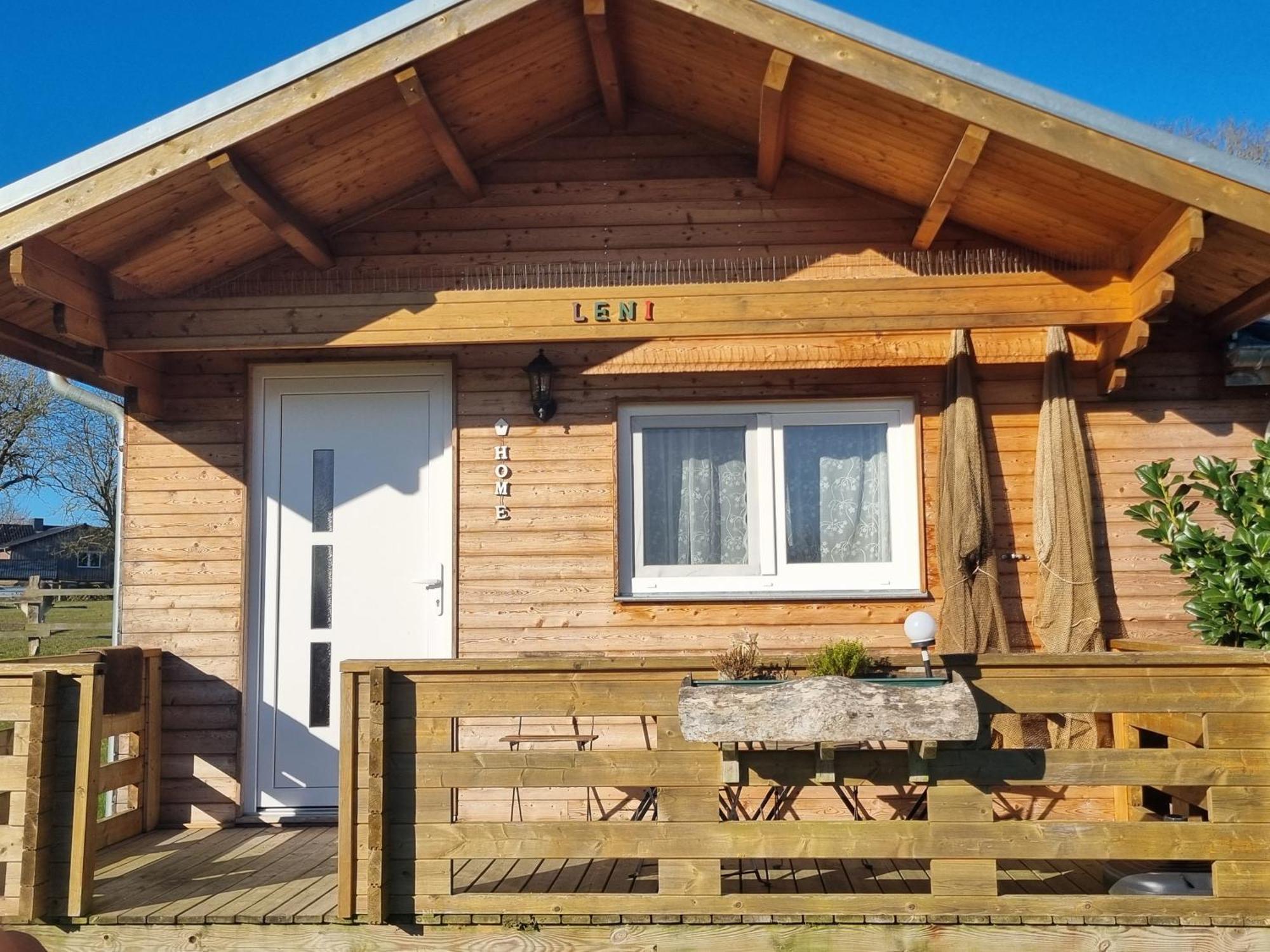 Peenehof Koeppen - Ferienwohnungen & Schlaffaesser Jordenstorf Exterior foto